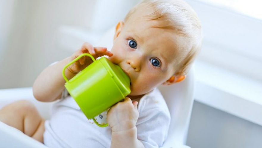 5 πραγματα που πρεπει να ξερετε για το ποτηρακι του μωρου σας